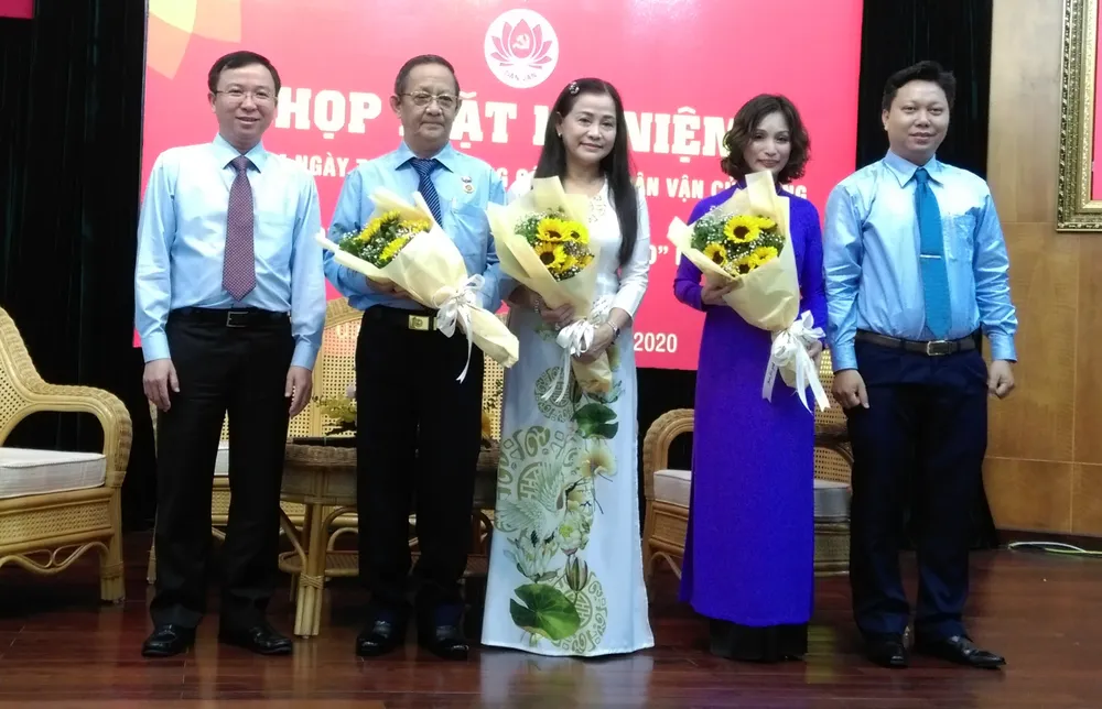 Quận 10 tuyên dương gương điển hình “Dân vận khéo” năm 2020	 ảnh 1