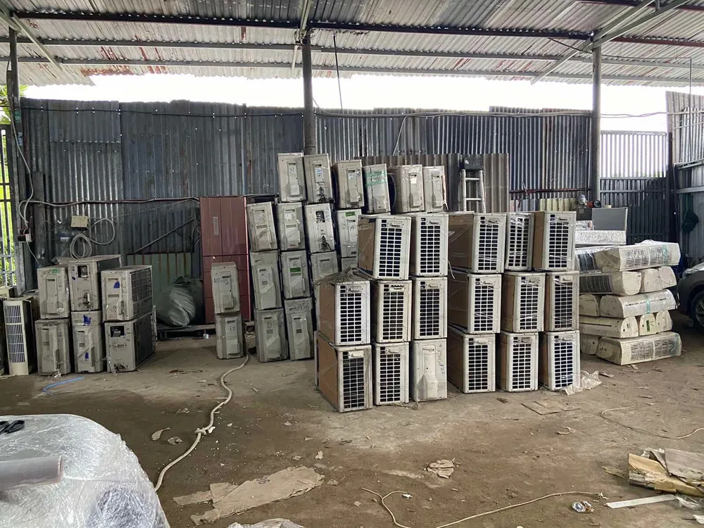 Phát hiện đường dây vận chuyển hàng hóa cấm nhập khẩu từ Campuchia về TPHCM ảnh 1