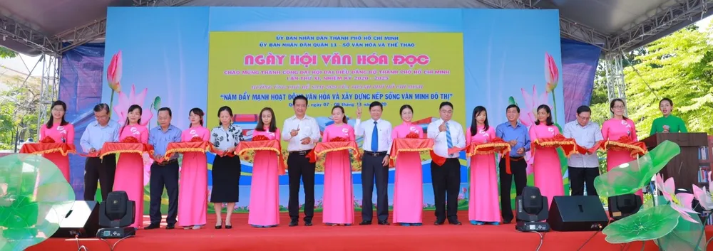 Nhiều hoạt động phong phú trong Ngày hội Văn hóa đọc quận 11 ảnh 1