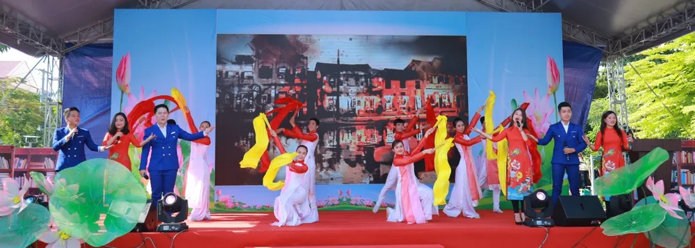 Nhiều hoạt động phong phú trong Ngày hội Văn hóa đọc quận 11 ảnh 3