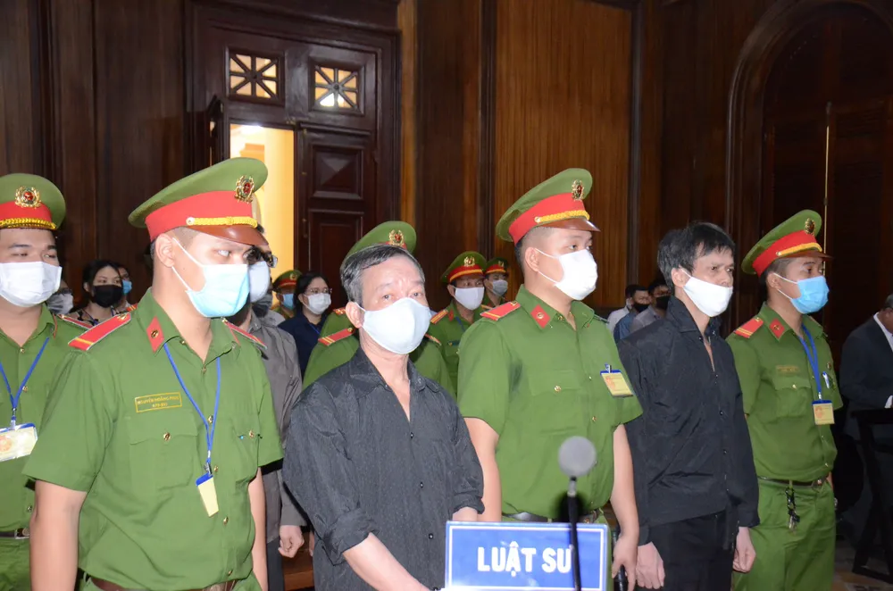 Tuyên truyền chống Nhà nước, Phạm Chí Dũng lãnh 15 năm tù ảnh 1