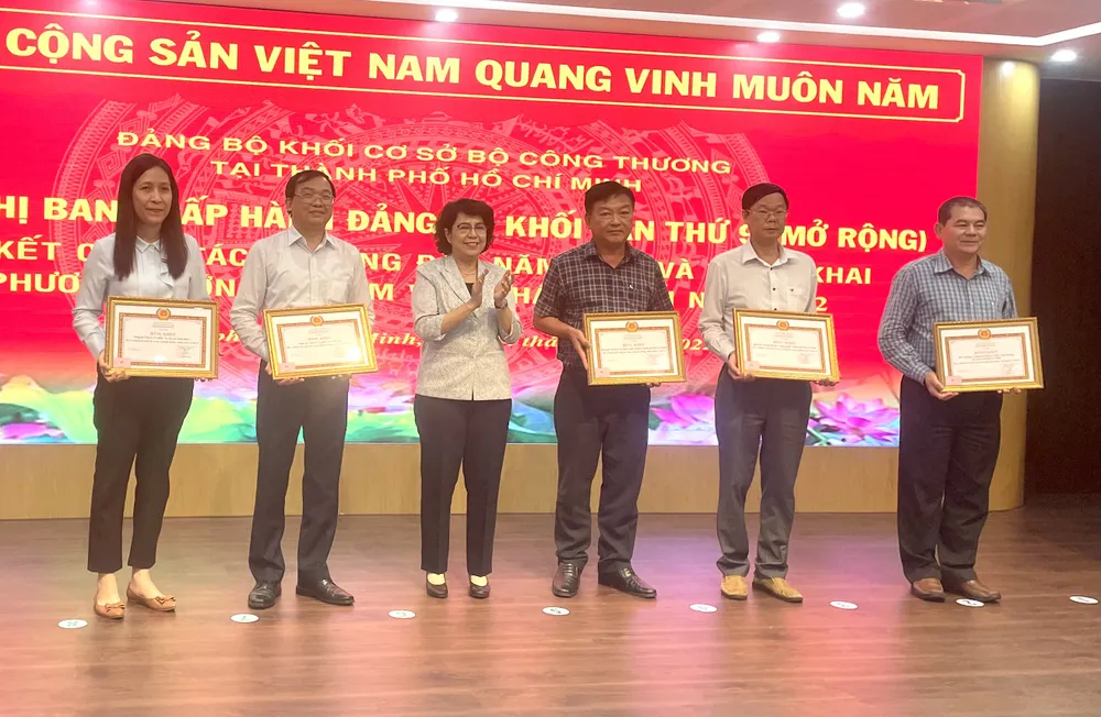 Đảng bộ Khối cơ sở Bộ Công thương tại TPHCM: Đổi mới tuyên tuyền, nâng cao chất lượng công tác chính trị, tư tưởng ảnh 1