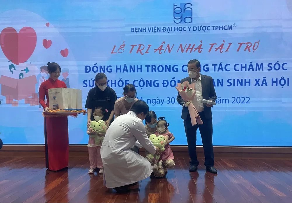 Trao gửi yêu thương đến người có hoàn cảnh khó khăn ảnh 1