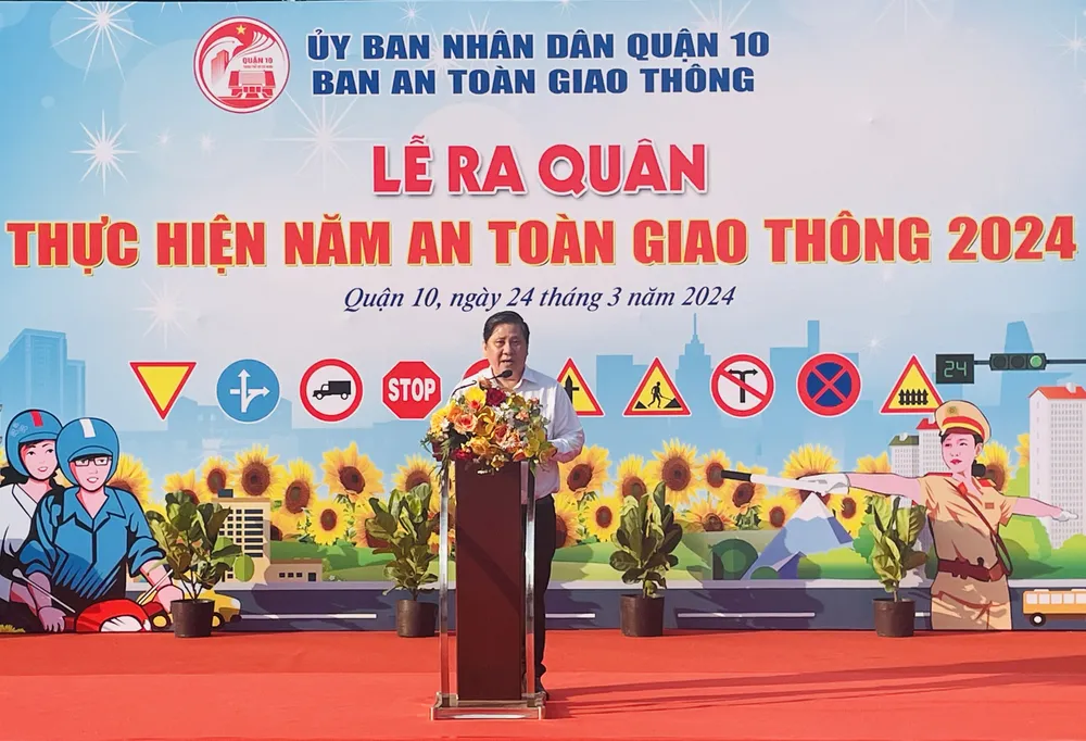 Quận 10 ra quân thực hiện Năm An toàn giao thông 2024 (1).jpg
