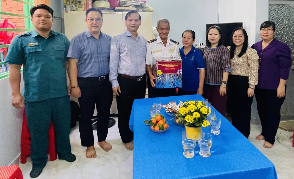 Phường Bình Phú bàn giao nhà Đại đoàn kết (1).jpg