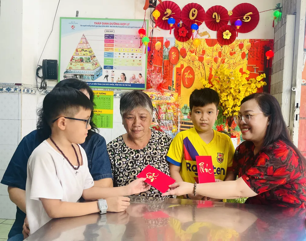 Xuân ấm áp đến với người khó khăn, neo đơn (6).jpg