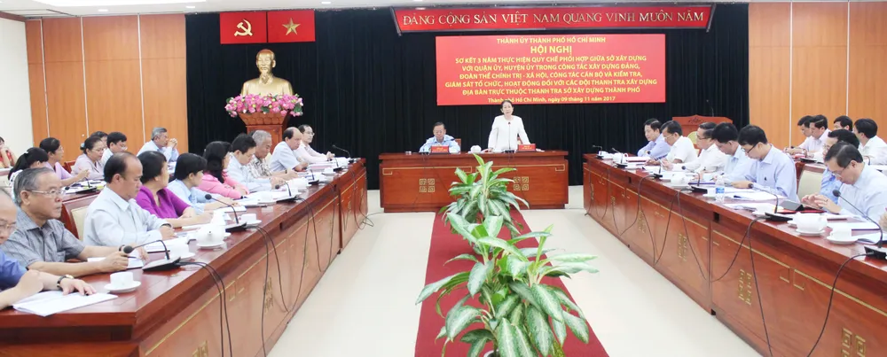 Đuổi việc 4 thanh tra xây dựng “nhúng chàm” ảnh 1