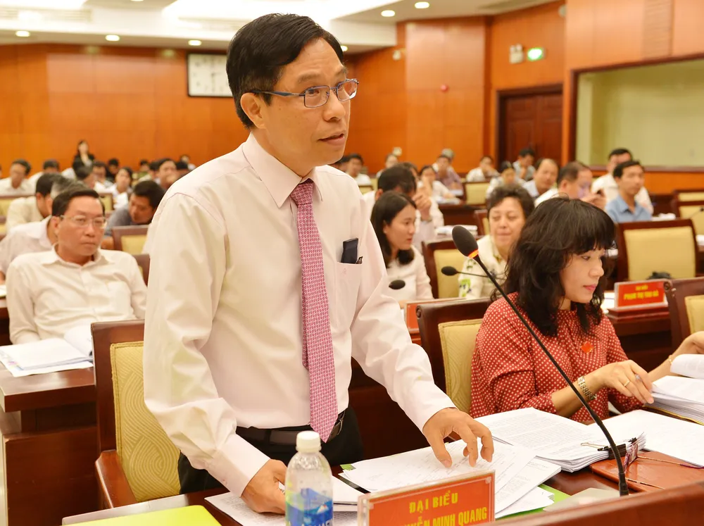 TPHCM sẽ tăng phí, thuế và thu thêm phí, thuế mới trong năm 2018 ảnh 4