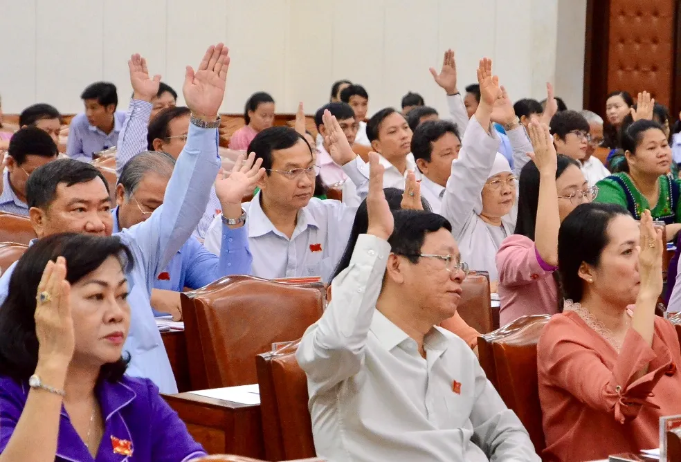 HĐND TPHCM họp bất thường xem xét nhân sự UBND TP ảnh 2