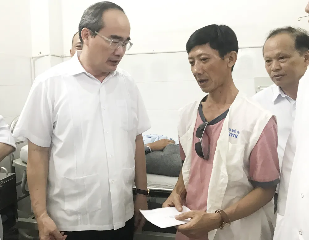 Bí thư Thành ủy TPHCM Nguyễn Thiện Nhân: Trân trọng nghĩa cử xả thân của các “hiệp sĩ” ảnh 2