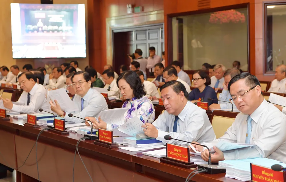 Bí thư Thành ủy TPHCM Nguyễn Thiện Nhân: “Muốn chống bạo loạn, cái gốc là an dân” ảnh 3