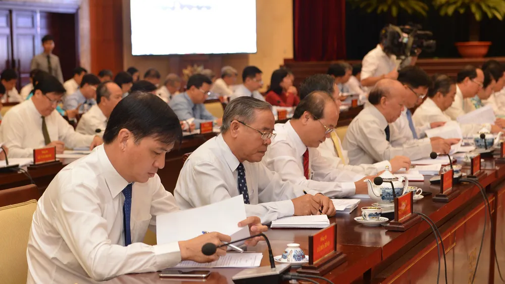 Hội nghị Thành ủy lần thứ 18: Bàn giải pháp xây dựng cán bộ uy tín ảnh 2