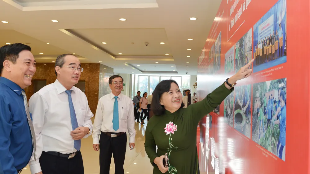 Bí thư Thành ủy TPHCM Nguyễn Thiện Nhân: Tăng cường dự báo và truyền thông kịp thời ảnh 1