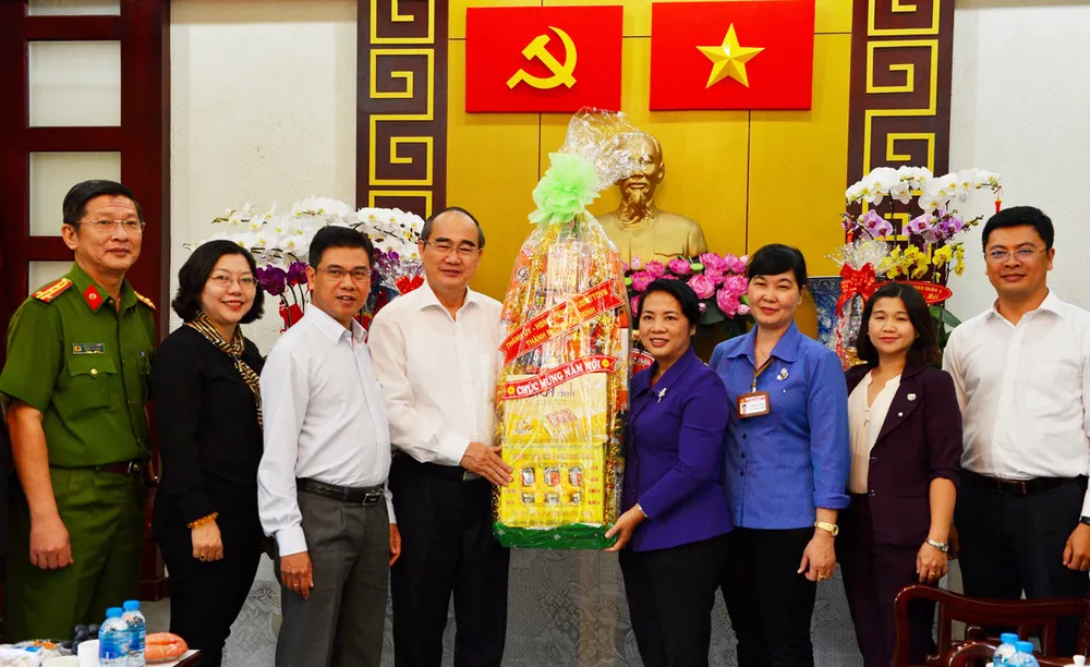 Bí thư Thành ủy TPHCM Nguyễn Thiện Nhân thăm, chúc tết nguyên Thủ tướng Nguyễn Tấn Dũng ảnh 3