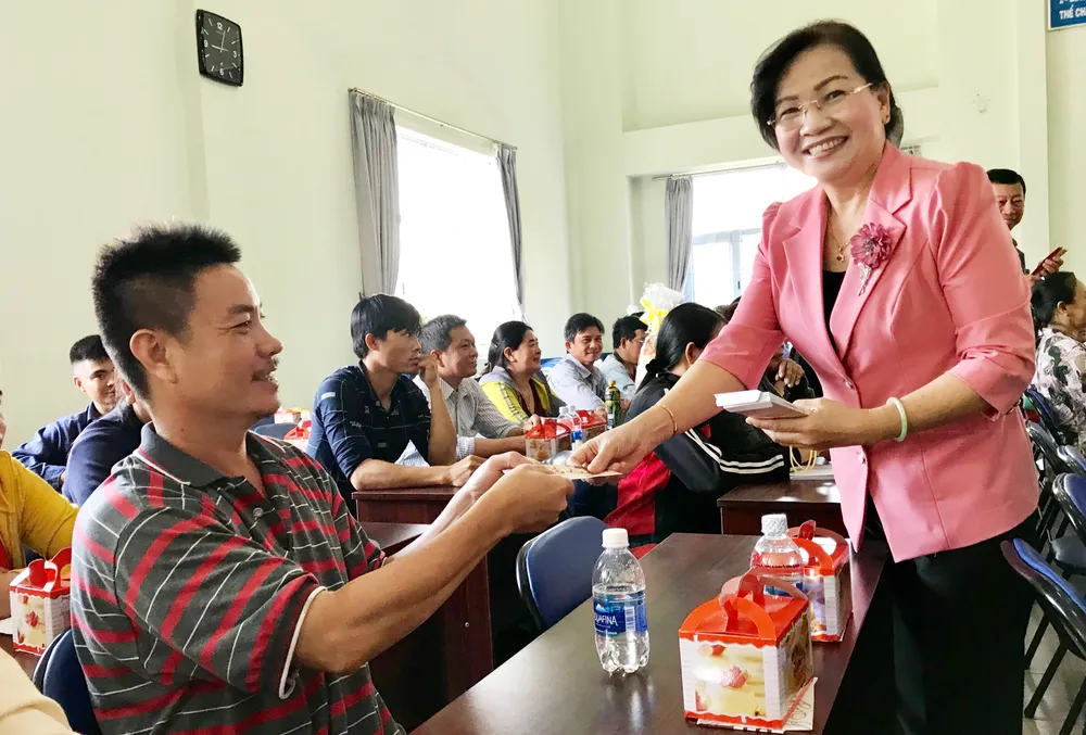 Kêu gọi người thu gom rác giám sát việc phân loại rác tại nguồn ảnh 1