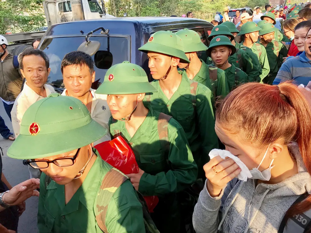 Gần 4.400 thanh niên TPHCM lên đường nhập ngũ ảnh 9