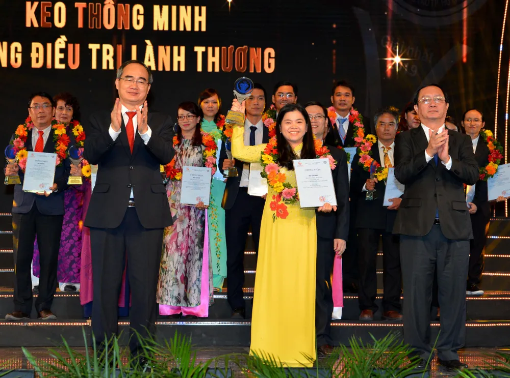 Bí thư Thành ủy TPHCM Nguyễn Thiện Nhân: “Lãng phí tiềm năng sáng tạo là có lỗi” ảnh 5