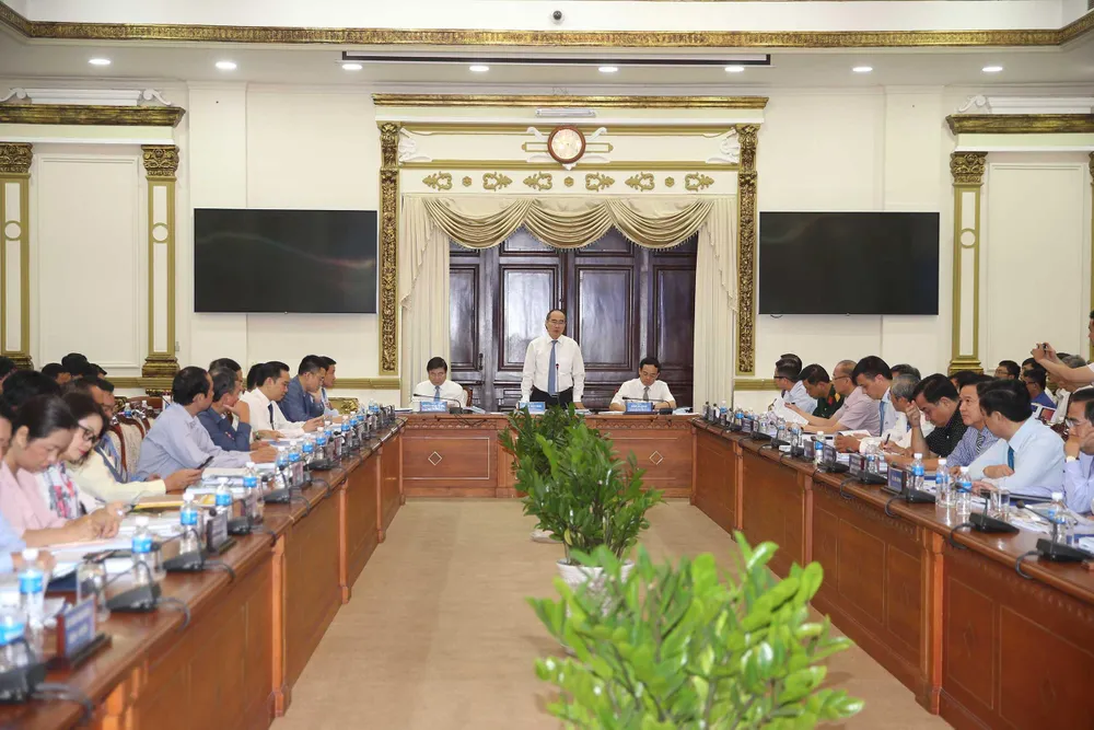 Bí thư Thành ủy TPHCM Nguyễn Thiện Nhân: Không được tiếp tục vừa làm, vừa đặt mục tiêu ảnh 1