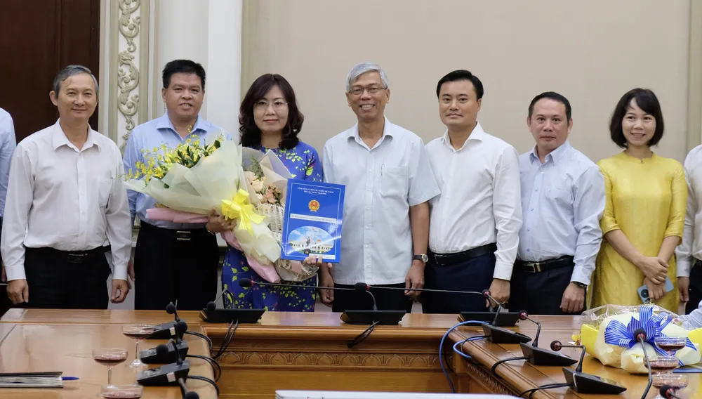 TPHCM bổ nhiệm Phó Giám đốc Công ty Quản lý, vận hành metro Bến Thành - Suối Tiên ảnh 1