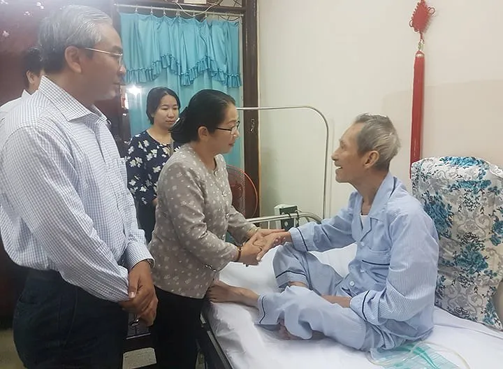 Bí thư Thành ủy TPHCM Nguyễn Thiện Nhân thăm gia đình chính sách ảnh 5