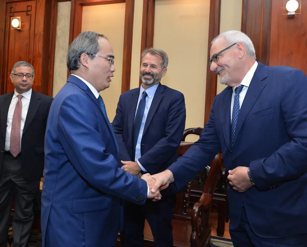 Bí thư Thành ủy TPHCM Nguyễn Thiện Nhân: Khuyến khích xây dựng công trình xanh ảnh 1