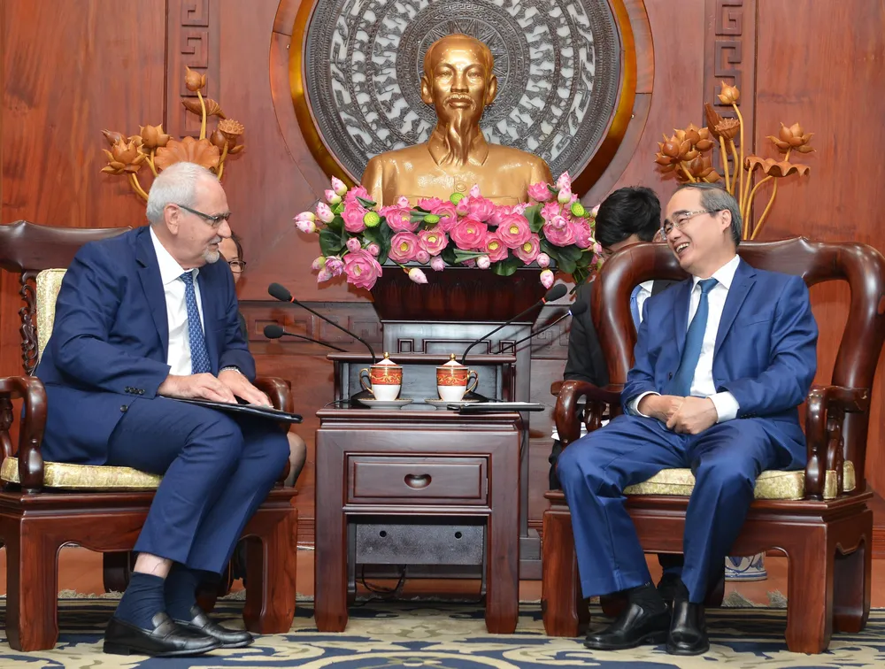 Bí thư Thành ủy TPHCM Nguyễn Thiện Nhân: Khuyến khích xây dựng công trình xanh ảnh 2