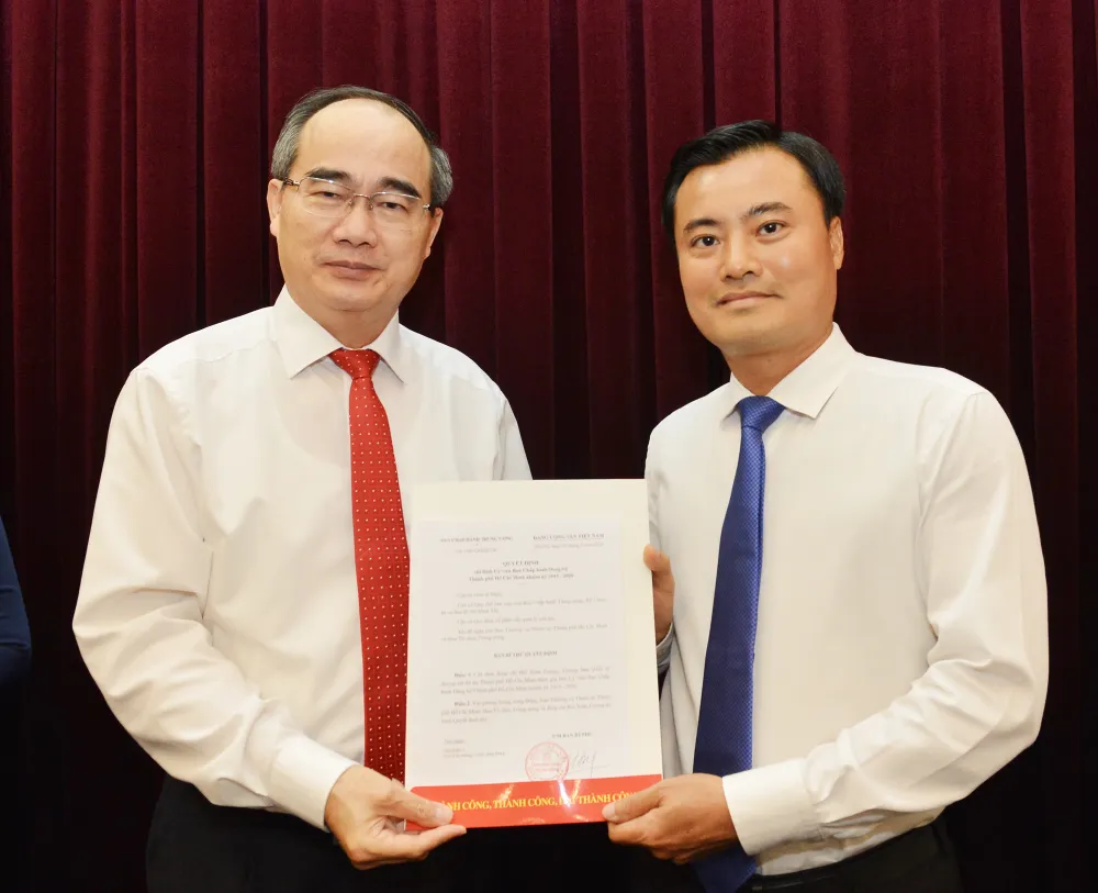 TPHCM có thêm 5 Thành ủy viên ảnh 4