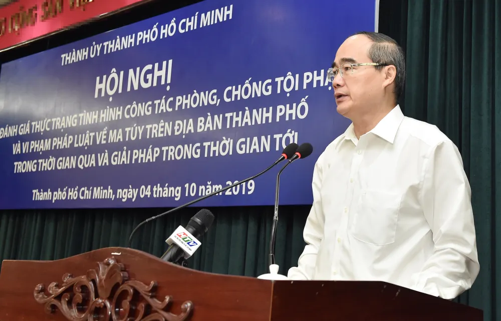 Bí thư Thành ủy TPHCM Nguyễn Thiện Nhân phát biểu tại Hội nghị về phòng chống ma túy, sáng 4-10-2019. Ảnh: VIỆT DŨNG
