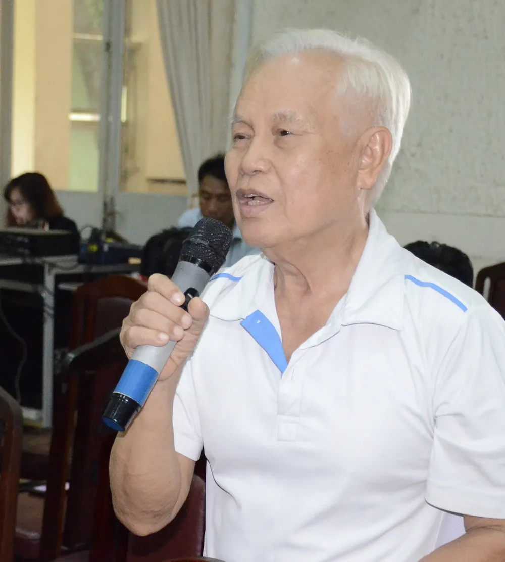 Cử tri đề nghị phạt roi đối với cán bộ tham nhũng ảnh 1