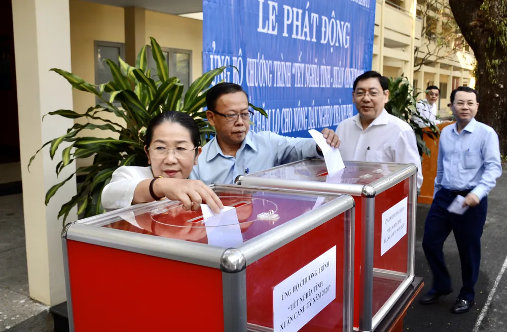 Vận động 12 tỷ đồng chăm lo tết cho 3.000 nông dân nghèo TPHCM ảnh 1