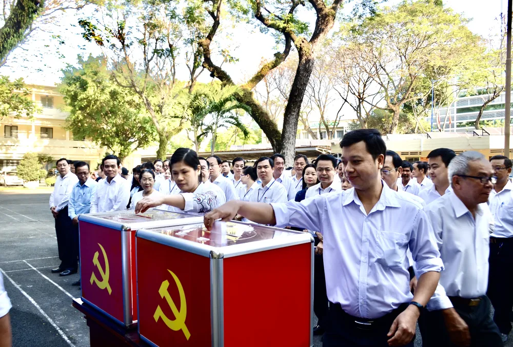 Vận động 12 tỷ đồng chăm lo tết cho 3.000 nông dân nghèo TPHCM ảnh 2