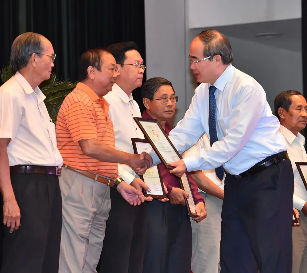 Nghiên cứu phạt lao động công ích người xả rác bừa bãi ảnh 4