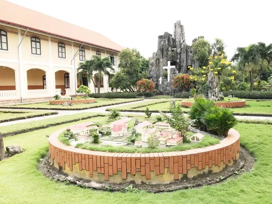 Nhà thờ Thủ Thiêm, Tu viện Hội Dòng Mến Thánh giá Thủ Thiêm là di tích cấp thành phố ảnh 1