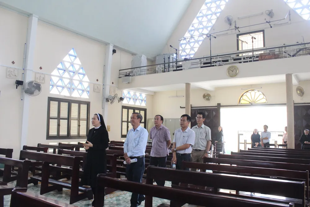 Trao bằng xếp hạng di tích cho Nhà thờ Thủ Thiêm và Tu viện Hội Dòng Mến Thánh Giá Thủ Thiêm ảnh 7