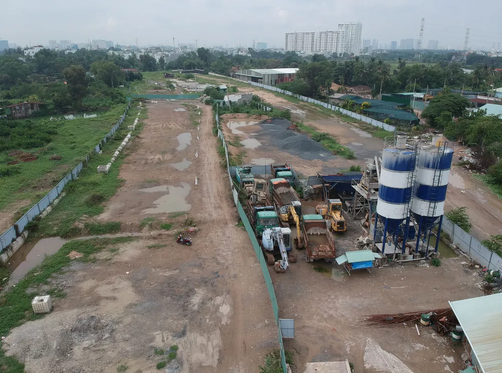 Mặt bằng, thủ tục cản trở dự án giao thông trọng điểm tại TPHCM ảnh 1