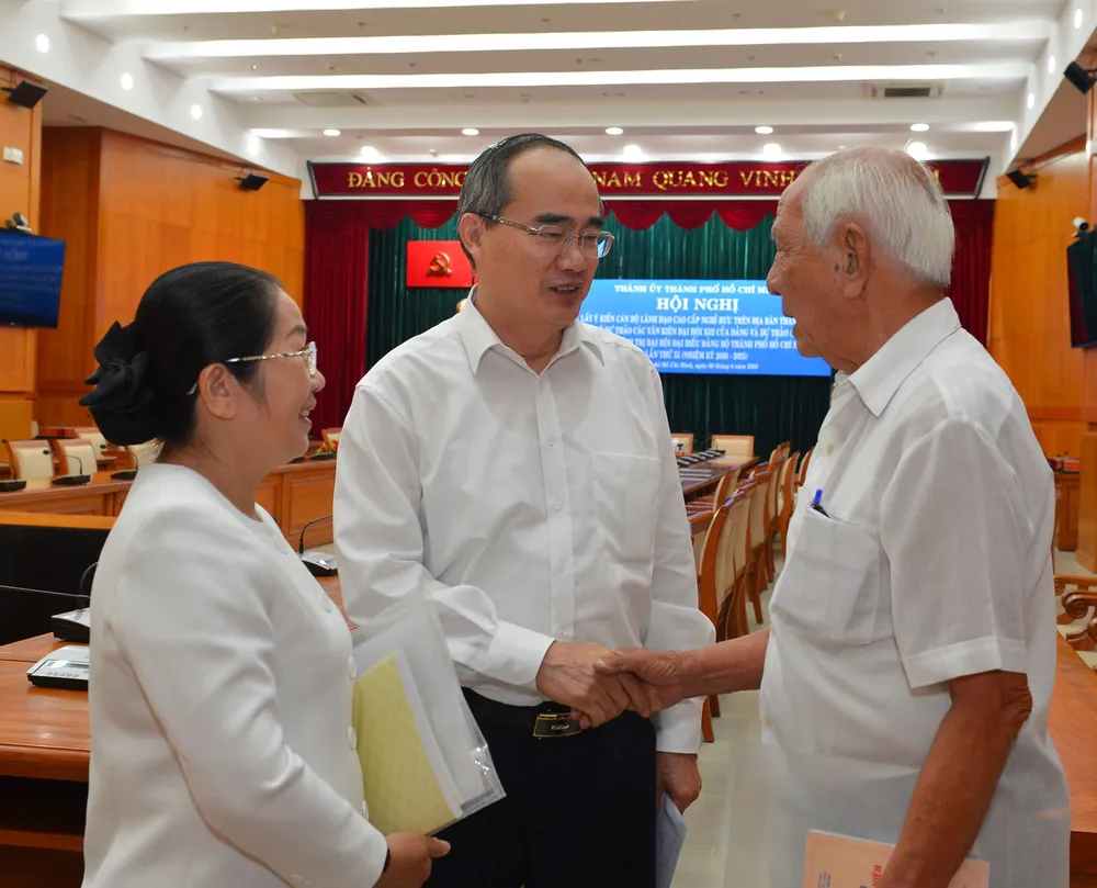Cán bộ cao cấp nghỉ hưu trên địa bàn TPHCM góp ý văn kiện Đại hội Đảng ảnh 1