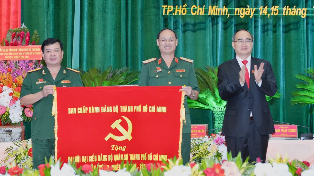 Bí thư Thành ủy TPHCM hoan nghênh Bộ Tư lệnh TP đề xuất lập hải đội bảo vệ chủ quyền biển đảo ảnh 4