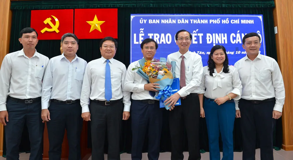 Ông Nguyễn Minh Nhựt làm Chủ tịch UBND quận Bình Tân ảnh 1