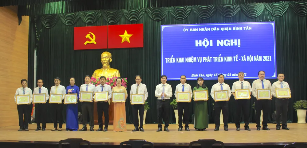 Quận Bình Tân thu ngân sách vượt hơn 18% chỉ tiêu dù dịch Covid-19 phức tạp ảnh 1