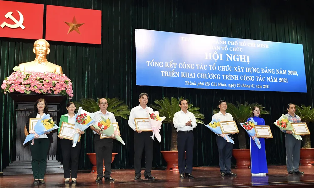 Bí thư Thành ủy TPHCM Nguyễn Văn Nên: Khắc phục nể nang, hình thức trong đánh giá cán bộ ảnh 2