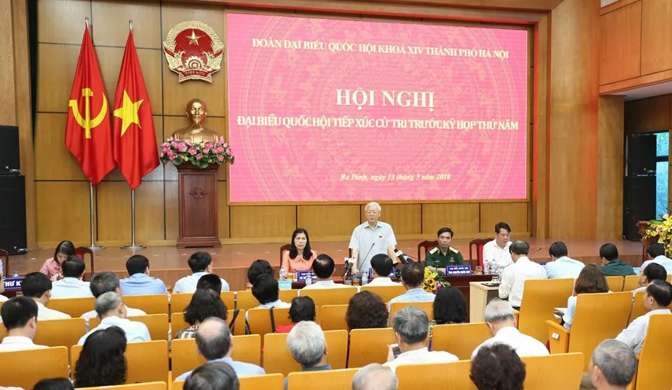 Tiếp xúc với Tổng Bí thư Nguyễn Phú Trọng, cử tri nức lòng khi quan tham bị vạch mặt chỉ tên  ảnh 1