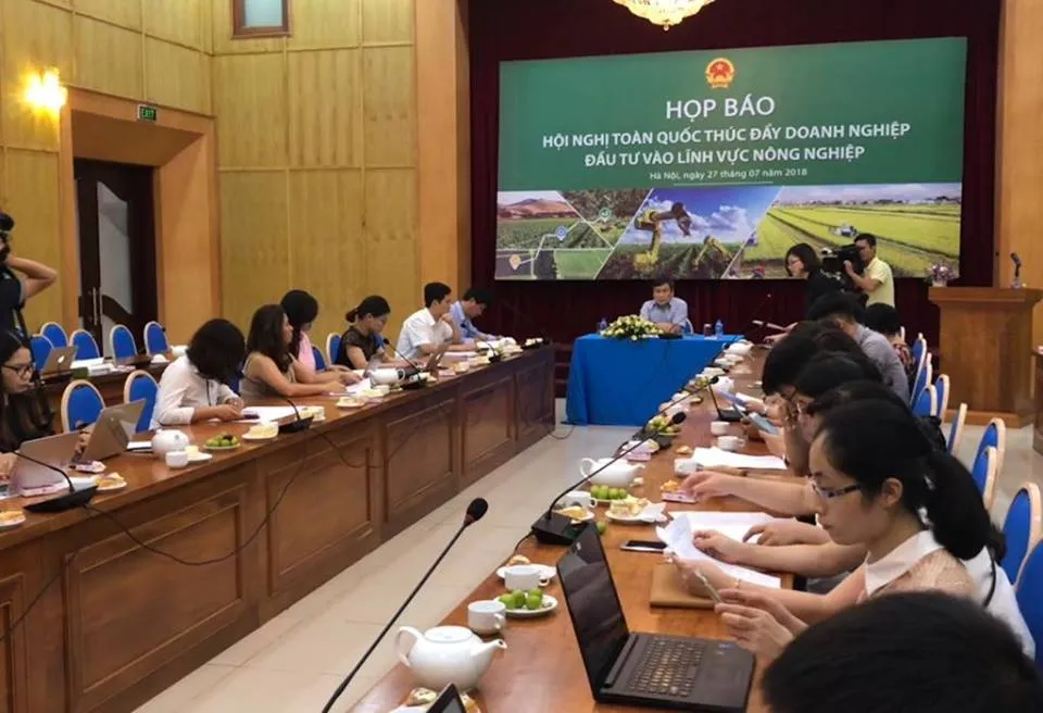 Toàn cảnh buổi họp báo 