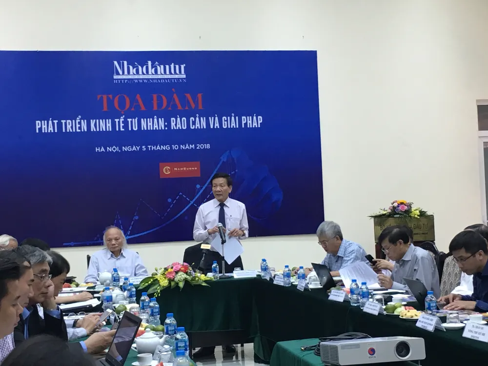 Quang cảnh cuộc toạ đàm 