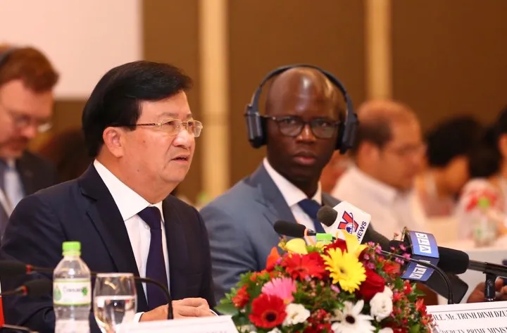 Phó Thủ tướng Chính phủ Trịnh Đình Dũng phát biểu tại VBF giữa kỳ 2019