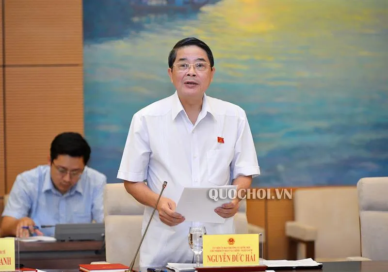 Theo Chủ nhiệm Ủy ban Tài chính – Ngân sách Nguyễn Đức Hải (ảnh), hệ thống pháp luật về quản lý, sử dụng các quỹ tài chính nhà nước ngoài ngân sách khá phức tạp, chưa có văn bản quy phạm pháp luật cụ thể hóa các quy định tại Luật Ngân sách nhà nước 2015