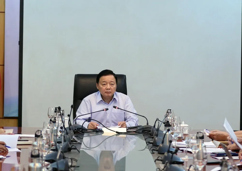 Bộ trưởng Bộ TN-MT: Nguy cơ từ vụ cháy Công ty Rạng Đông ở mức độ trung bình ảnh 1