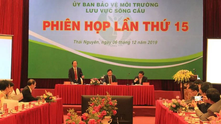 Quang cảnh phiên họp 