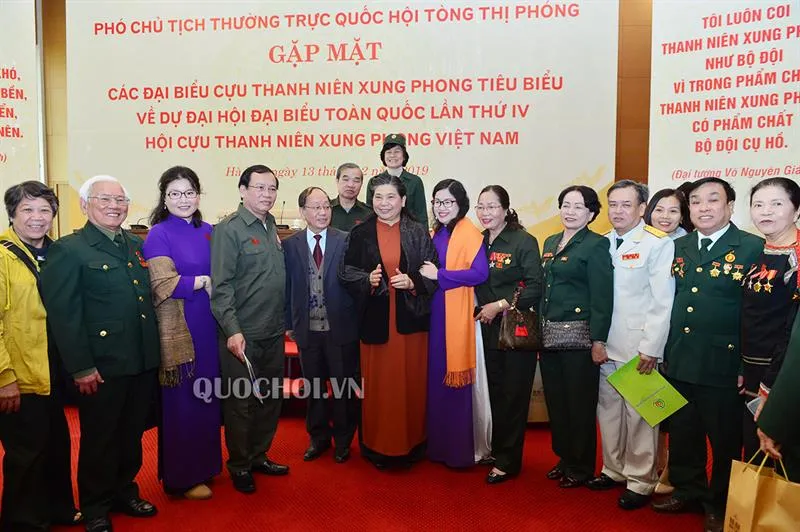 Phó Chủ tịch Thường trực Quốc hội Tòng Thị Phóng gặp mặt các đại biểu cựu thanh niên xung phong ảnh 2