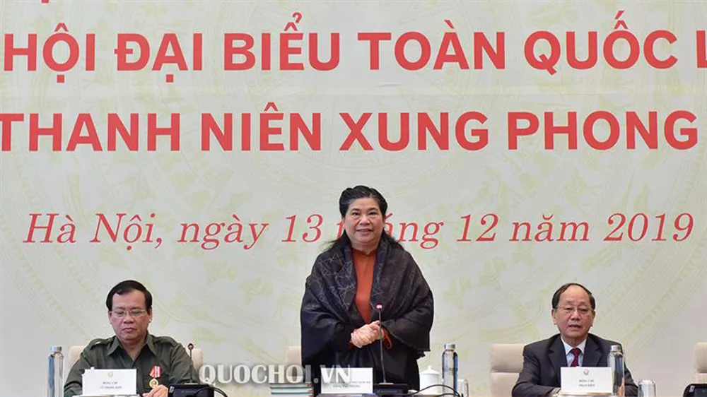Phó Chủ tịch Thường trực Quốc hội Tòng Thị Phóng gặp mặt các đại biểu cựu thanh niên xung phong ảnh 1