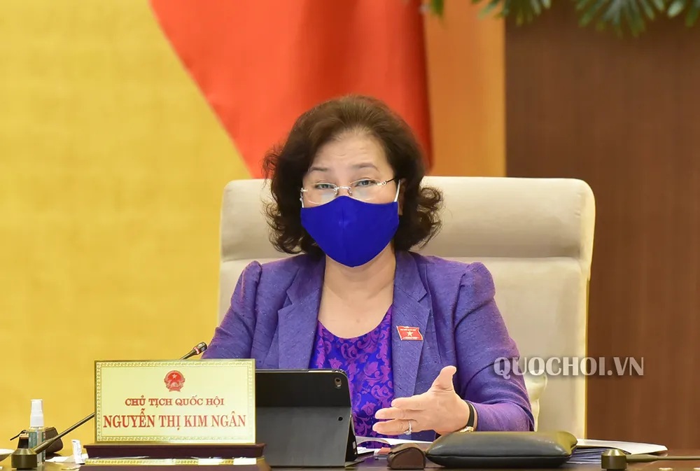Chủ tịch Quốc hội Nguyễn Thị Kim Ngân phát biểu tại phiên họp sáng 22-4-2020. Ảnh: QUOCHOI